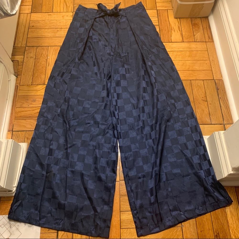 NAVY CHECKERED WIDE LEG TIE WAIST PANTS